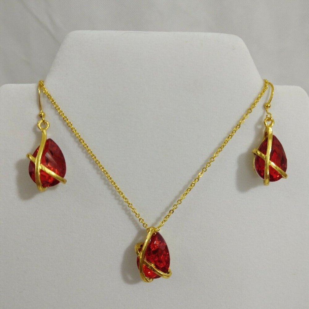 Necklace Earring 3 pc Set Ruby Color Crystal 18"